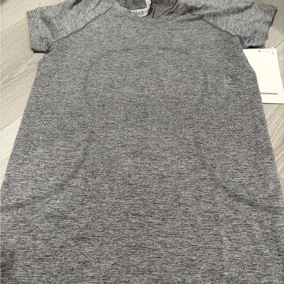 lululemon athletica Tops - lululemon swiftly tech